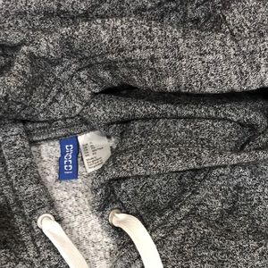 30 inches long.   26 inches  pit to pit